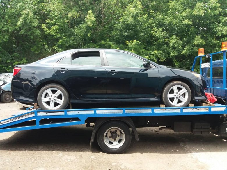 Камри 40 на эвакуаторе