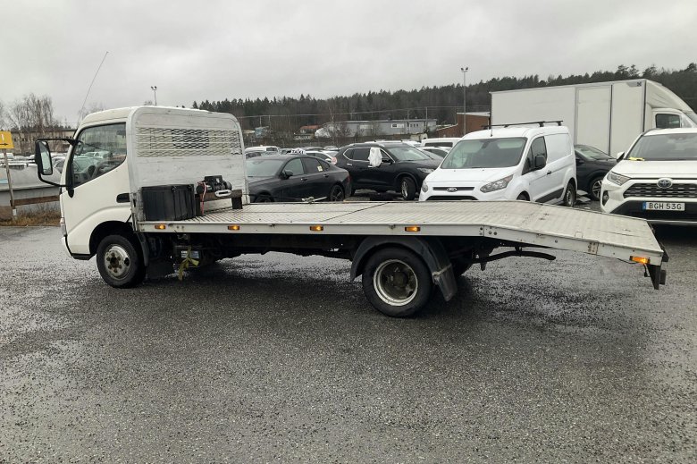 Hino 300 эвакуатор