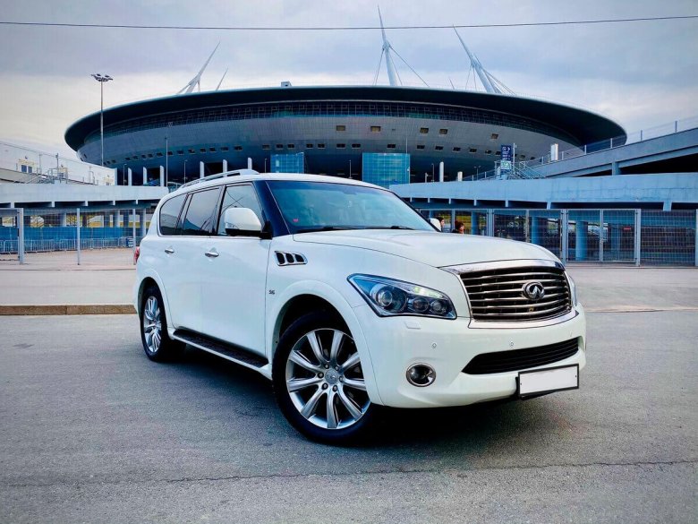 Инфинити qx80 белый