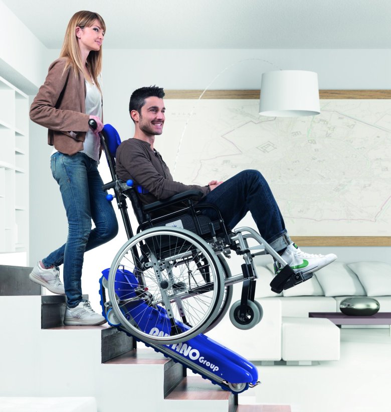 Гусеничный подъемник для инвалидов