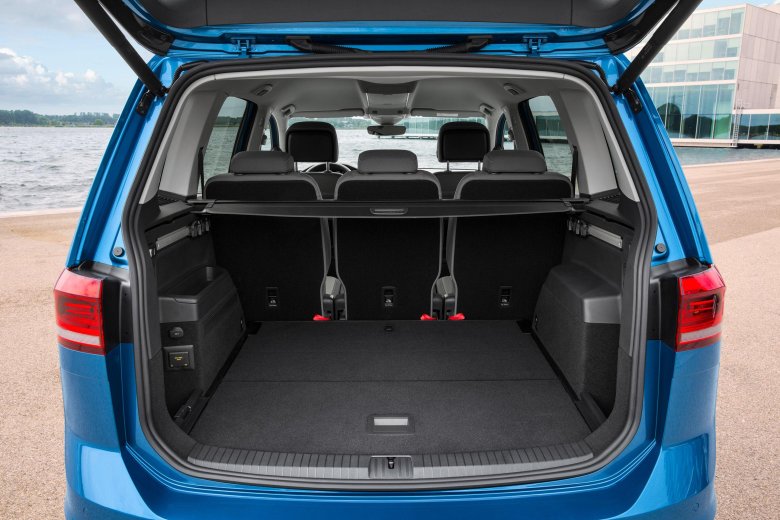Volkswagen touran 2018 багажник
