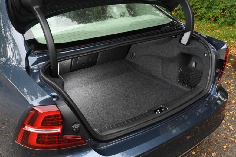 Volvo s60 багажник