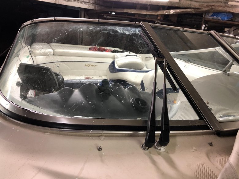 Стеклоочиститель на катер freestyle 510