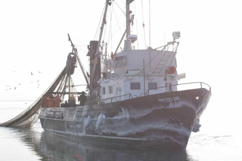 Рыболовный корабль
