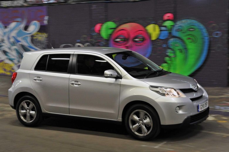 Toyota urban cruiser 2009