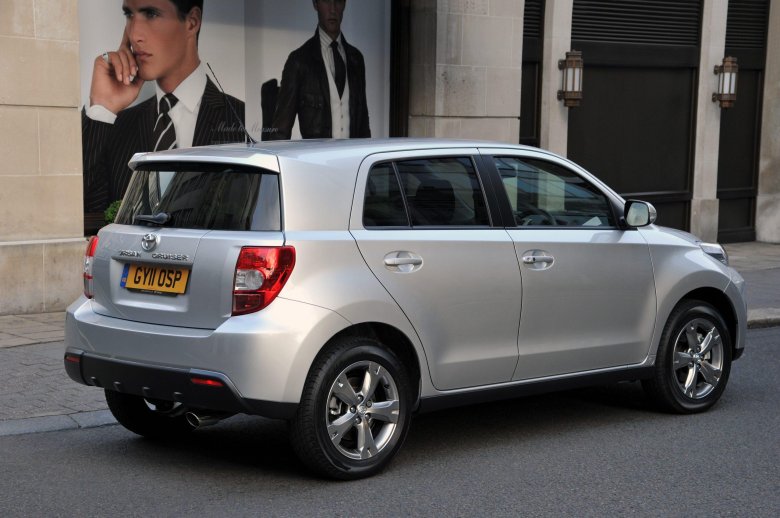 Toyota urban cruiser 2009