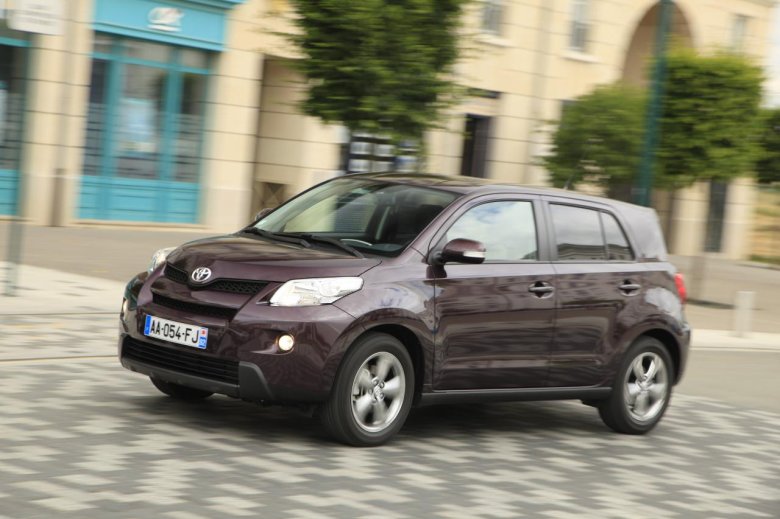 Toyota urban cruiser 2009