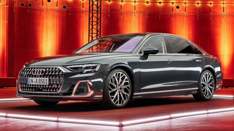 Ауди а8 2022