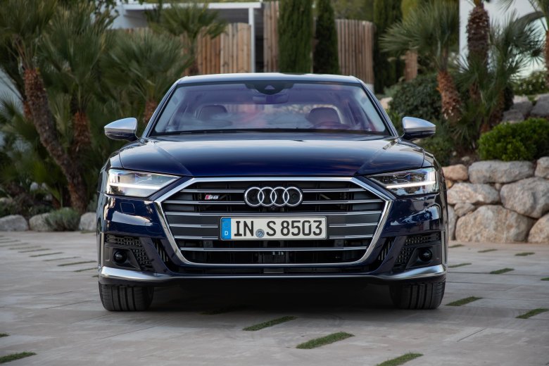 Audi s 8 2020