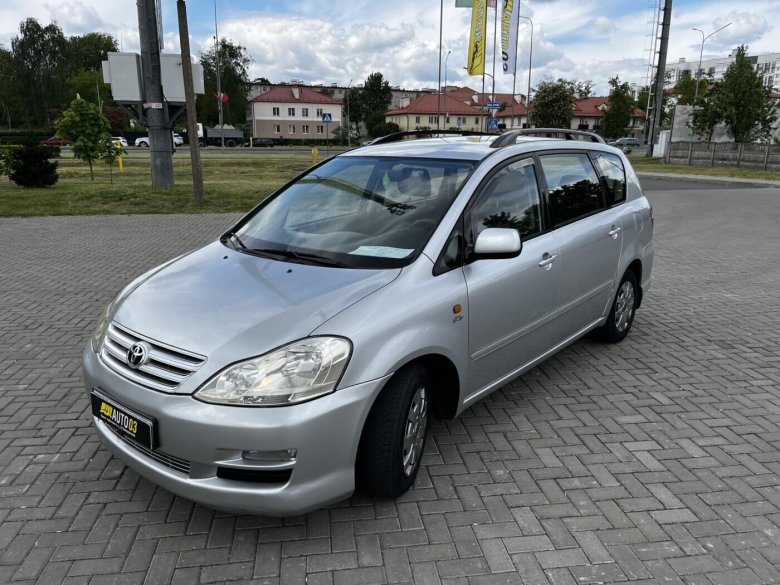 Тойота авенсис версо 2001 дизель