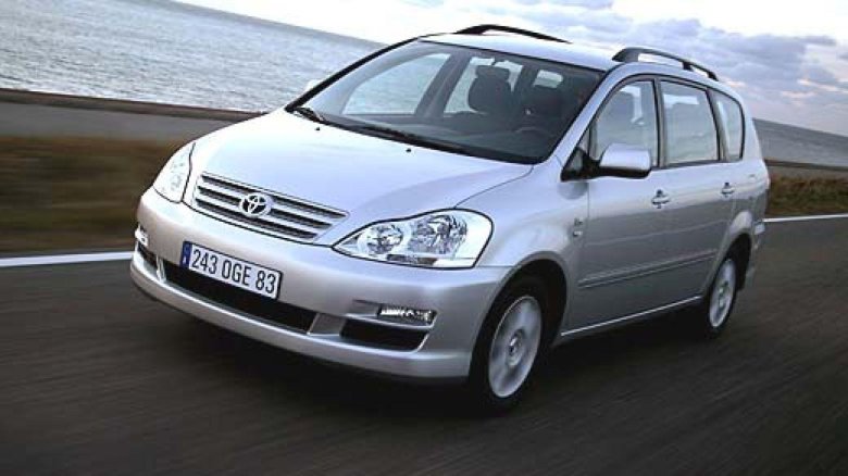 Toyota avensis verso