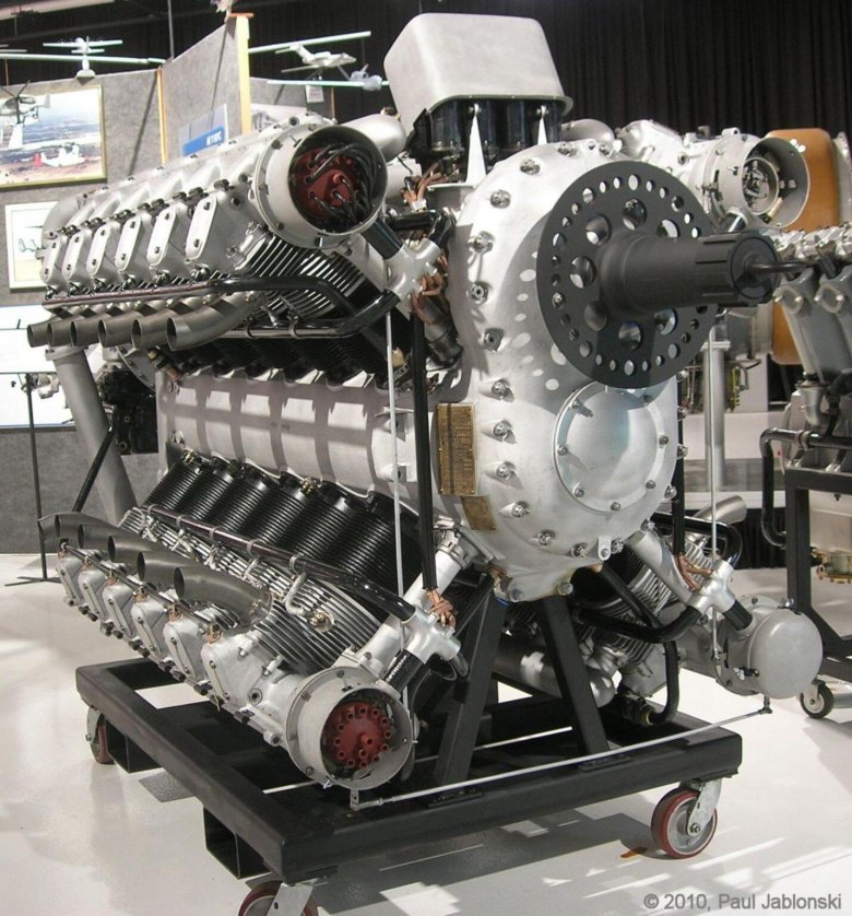 Rolls royce merlin v12