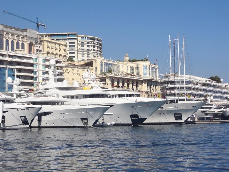 Яхт-шоу в монако 2023