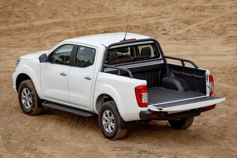 Ниссан навара