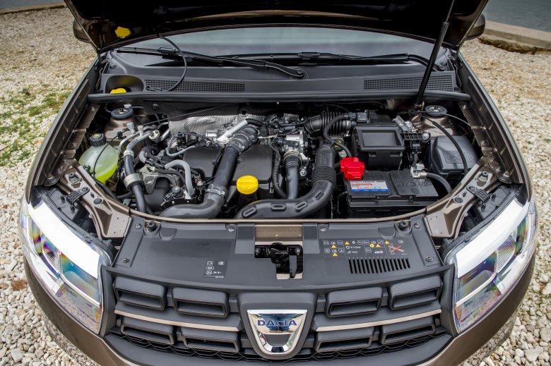 Моторный отсек рено логан 1.6