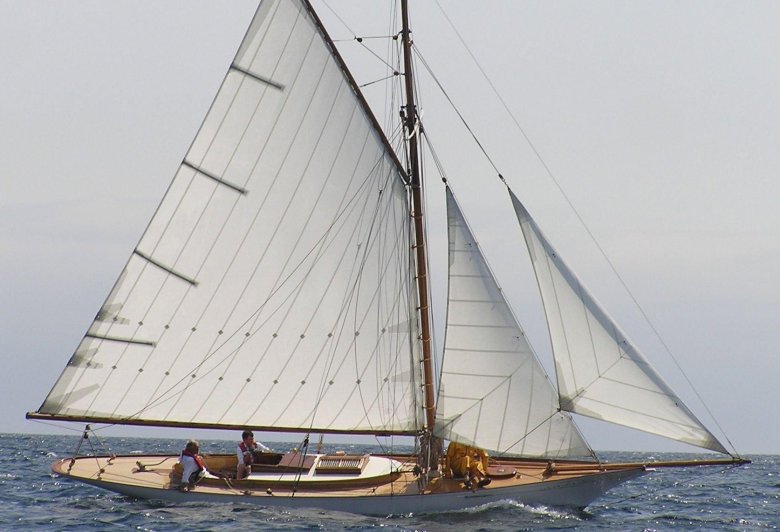 Гафельный швертбот