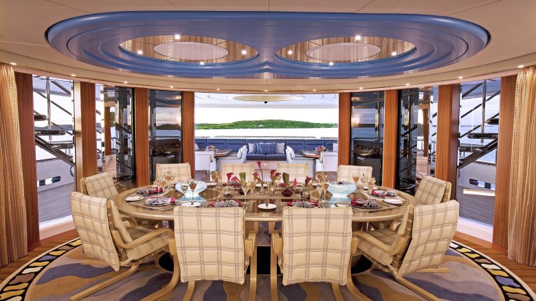 Шикарная яхта