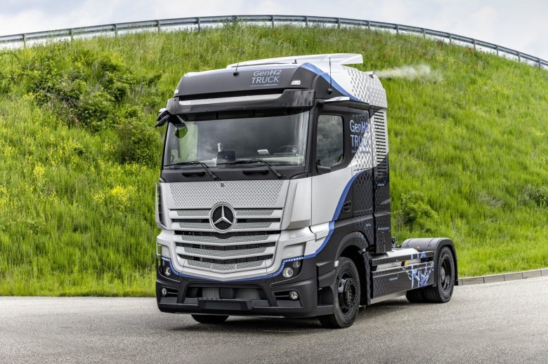 Mercedes benz actros 2023