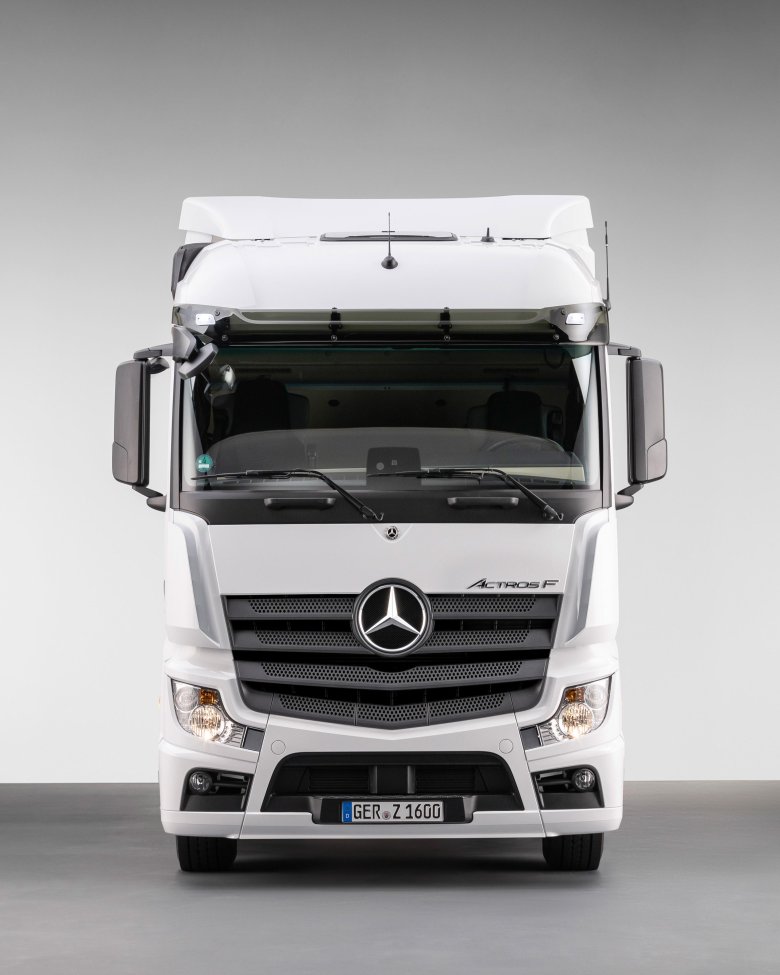 Мерседесом-бенцом- актрос»