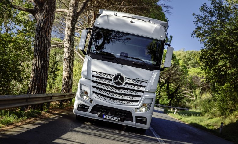 Мерседес бенц трак актрос