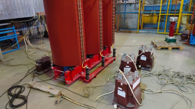 Масляный трансформатор свэл