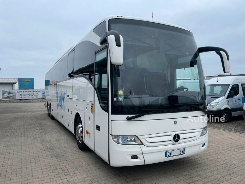 Автобус mercedes benz tourismo