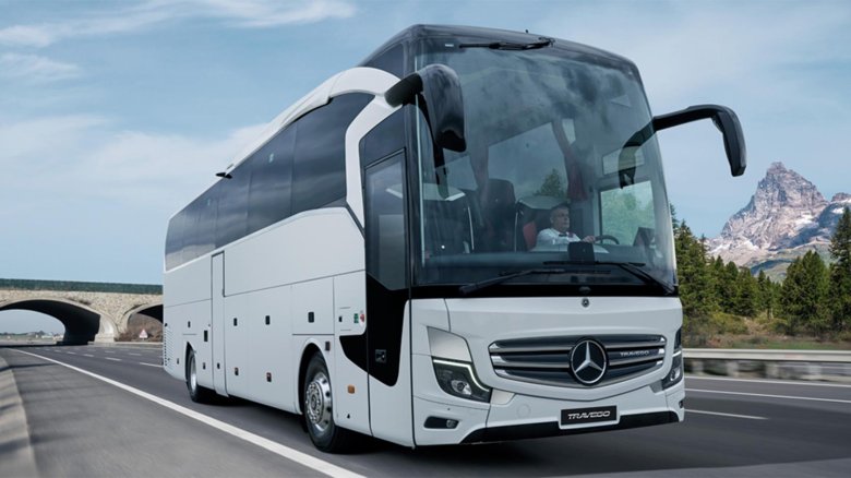 Автобус mercedes benz tourismo