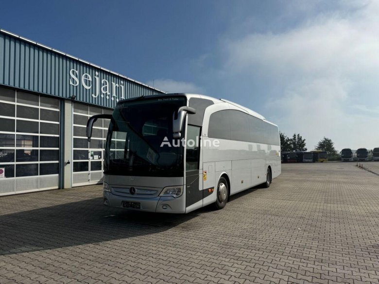 Автобус mercedes benz travego