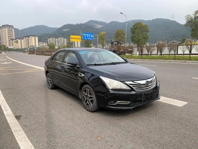 Автомобили byd