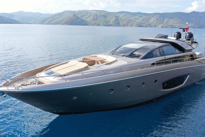 Riva domino 86 yacht