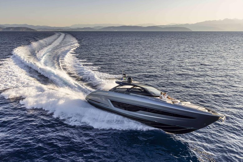 Riva luxury yacht - 63' virtus