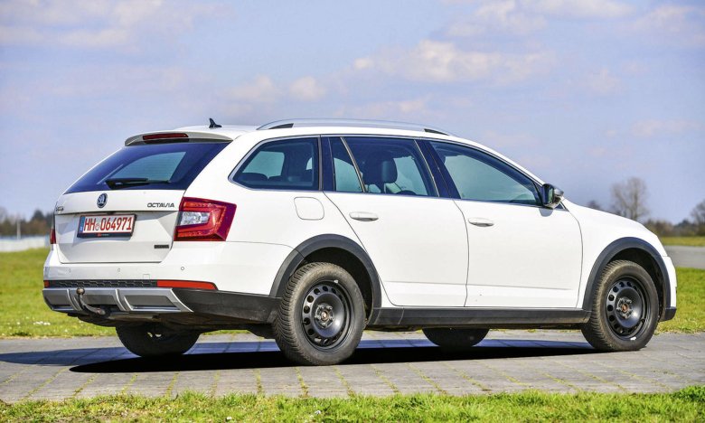 Шкода октавия скаут 2012