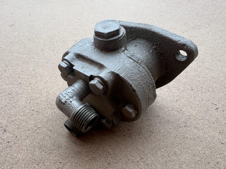 Яаз 204 топливный насос