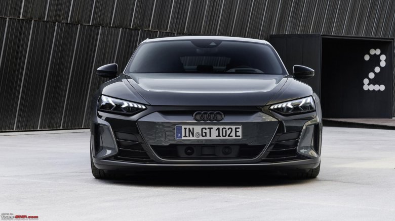 Ауди е-трон gt 2021