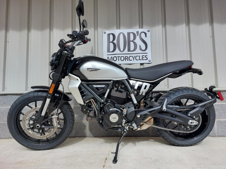 Ducati scrambler 800