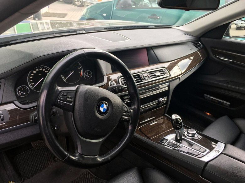 Bmw 750i 2009 салон