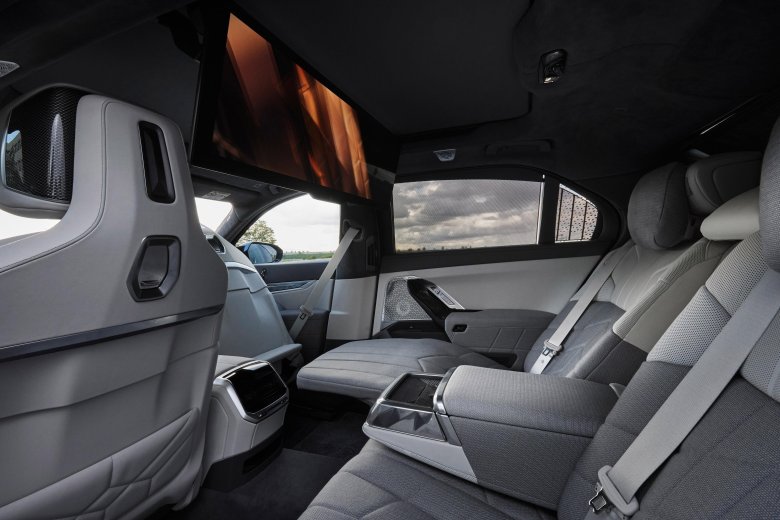 Бмв 7 2023 салон