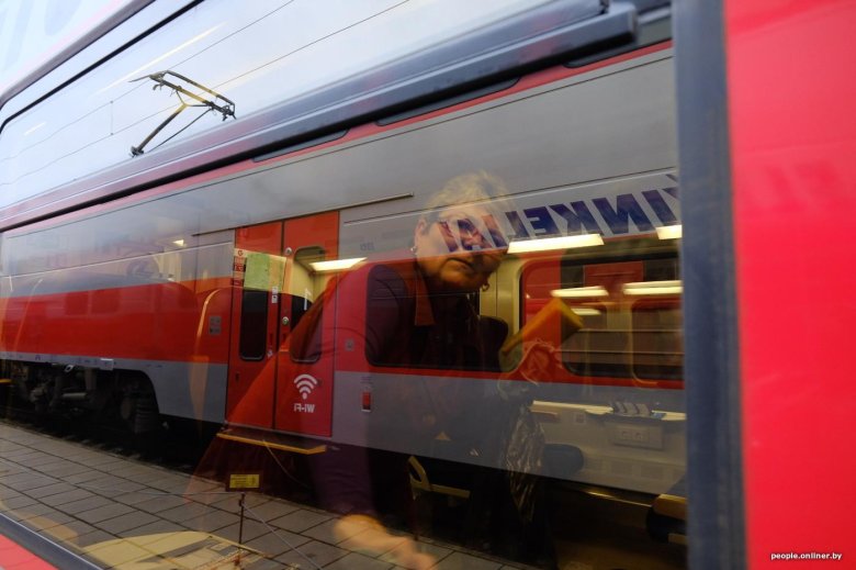 Электричка поезд