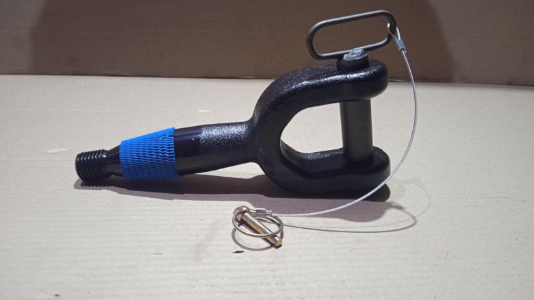 Буксировочный крюк вольво fh12