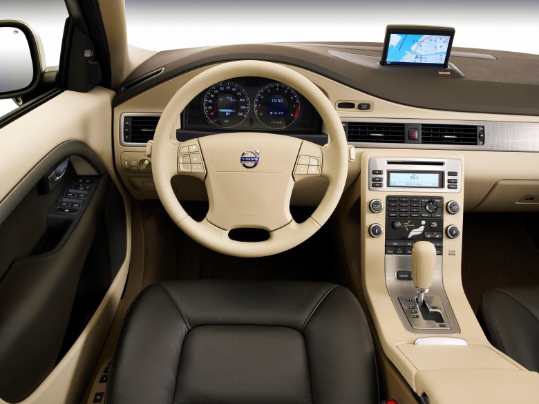 Volvo xc70 interior
