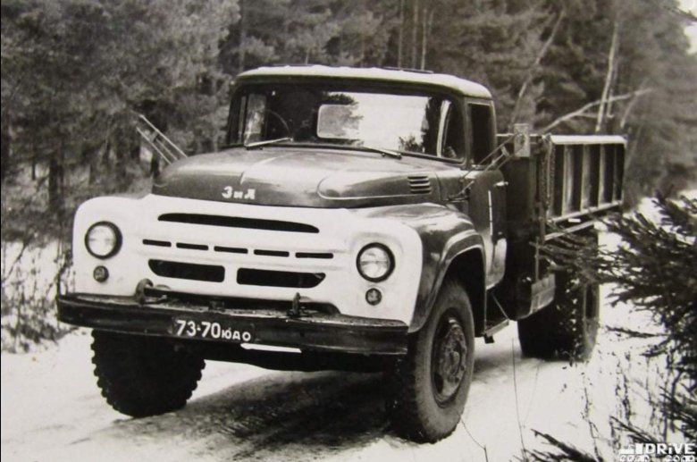 Грузовик зил 130