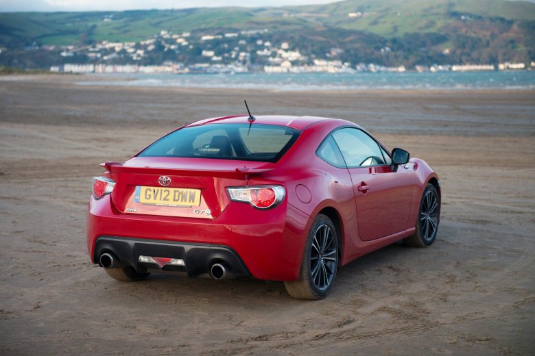 Тойота gt 86 2012