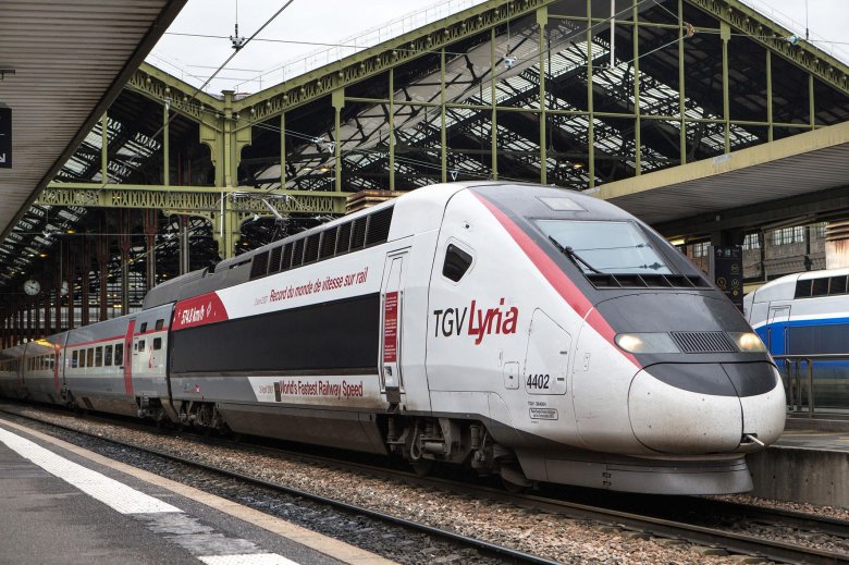 Скоростной поезд тжв франция