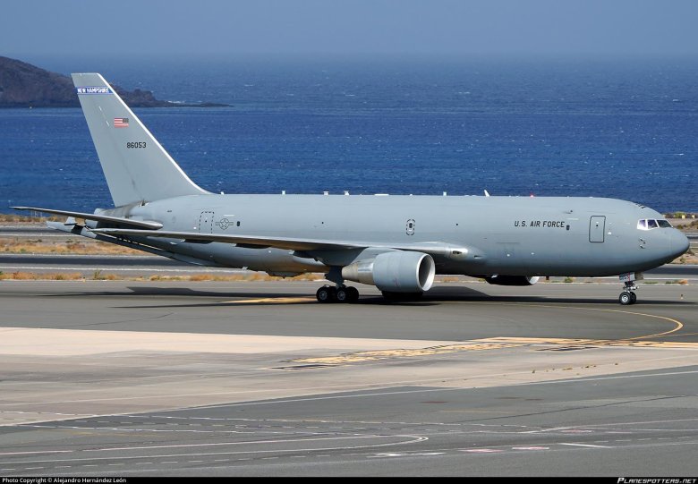Самолет-заправщик kc-46 pegasus