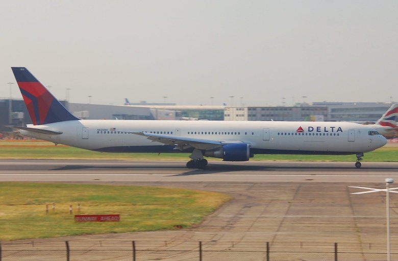Boeing 767-400