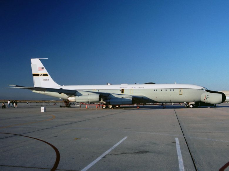Boeing ec-18 aria