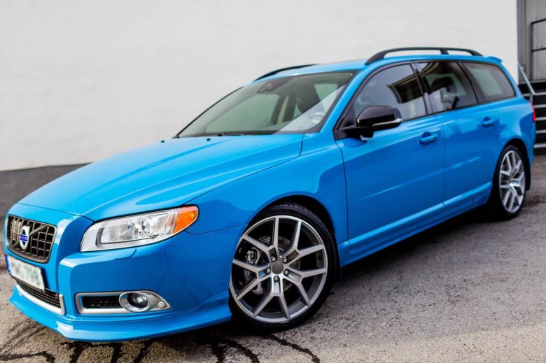 Volvo s60 rebel blue