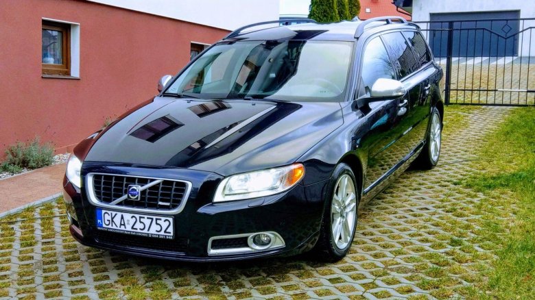 Volvo v 70