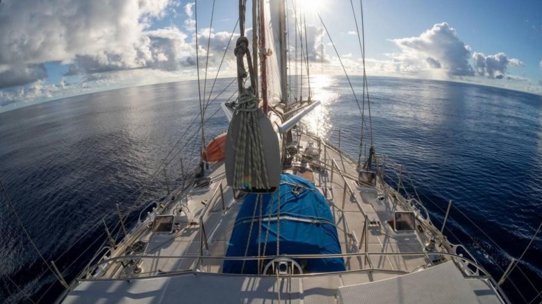 Яхта парусная