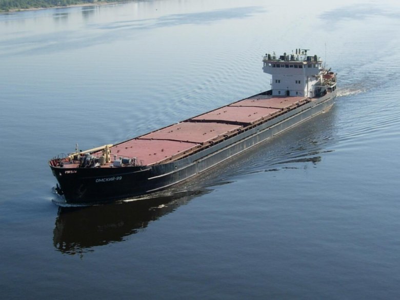 Омский теплоход сухогруз